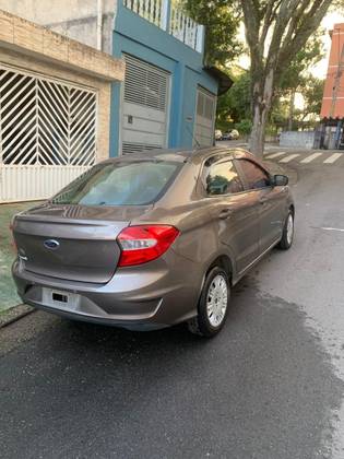 FORD KA 1.5 TI-VCT FLEX SE PLUS SEDAN AUTOMÁTICO